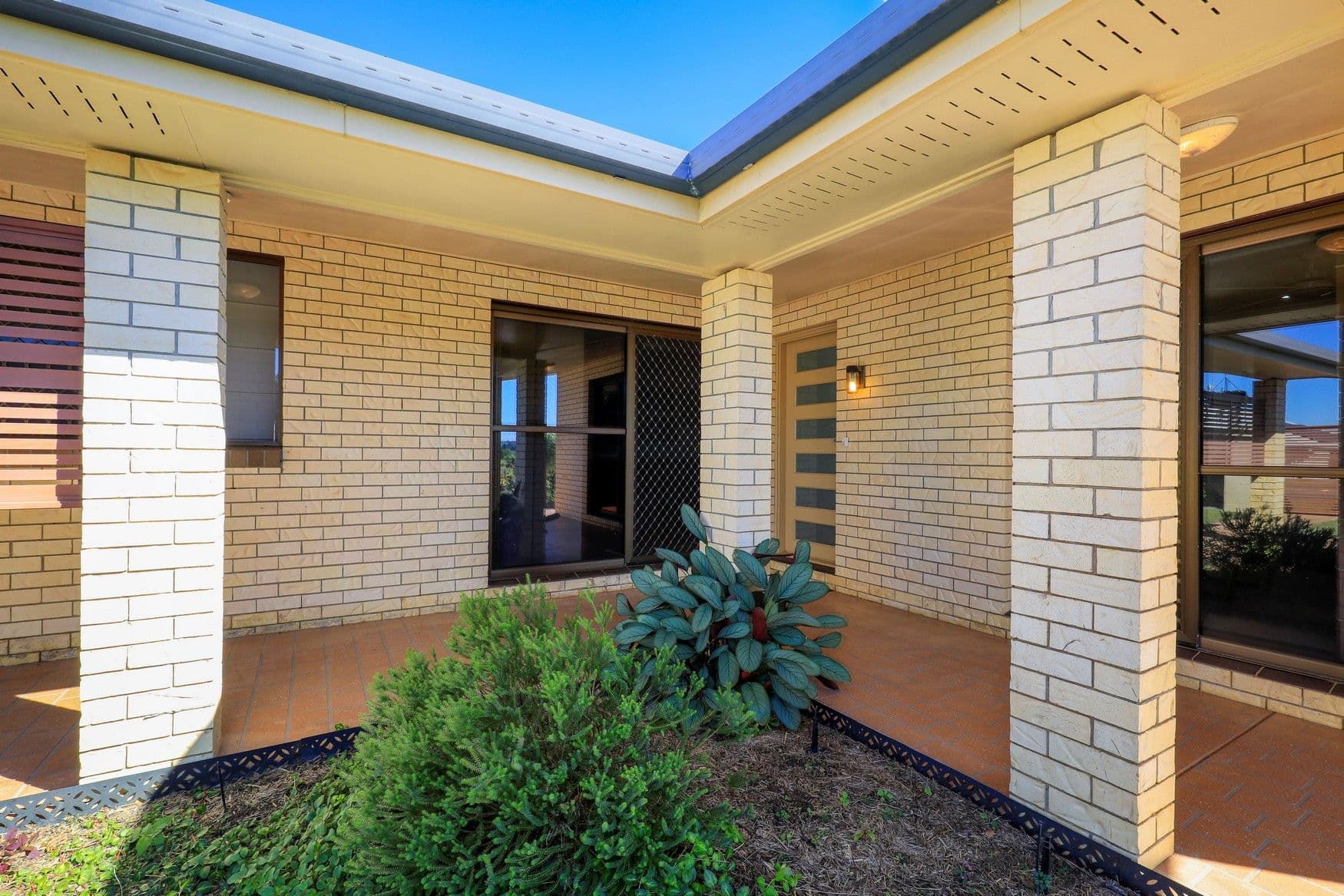 49 Sienna Boulevard, Ashfield QLD 4670, Ashfield - Thumbnail 6