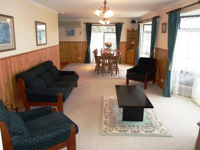 76 Wyndham Avenue, COWES VIC 3922, Cowes - Thumbnail 2