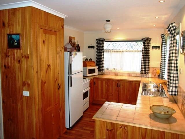 76 Wyndham Avenue, COWES VIC 3922, Cowes - Thumbnail 4