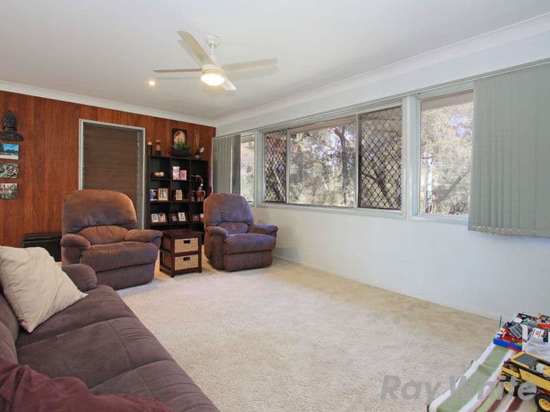 18 Devoran Street, ALBANY CREEK QLD 4035, Albany Creek - Thumbnail 5