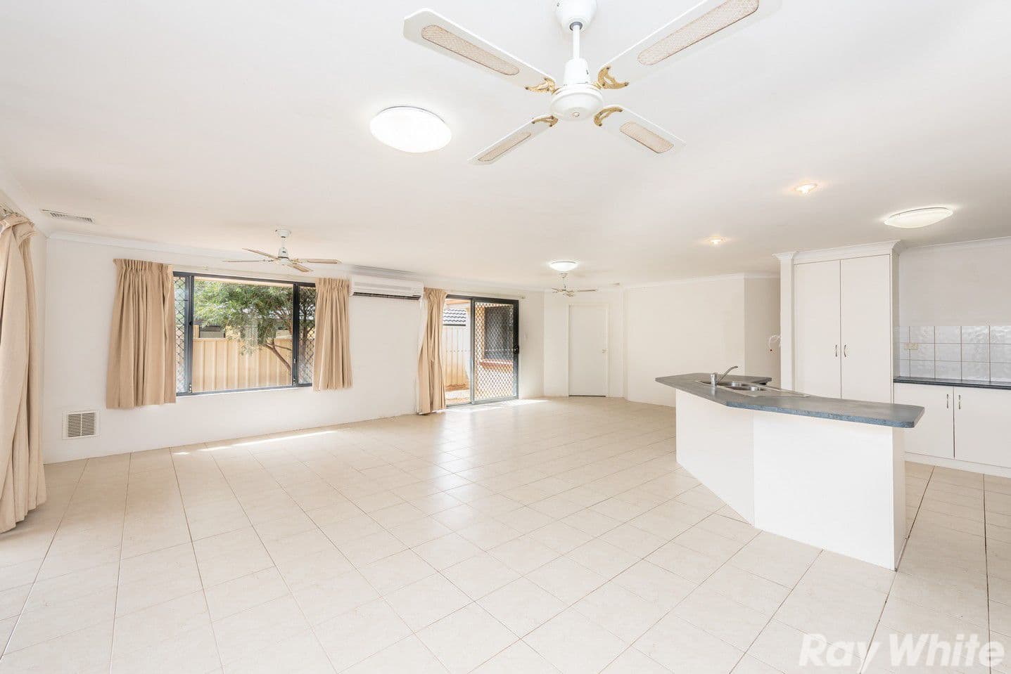46 Moorings Loop, Sunset Beach WA 6530, Sunset Beach - Thumbnail 3