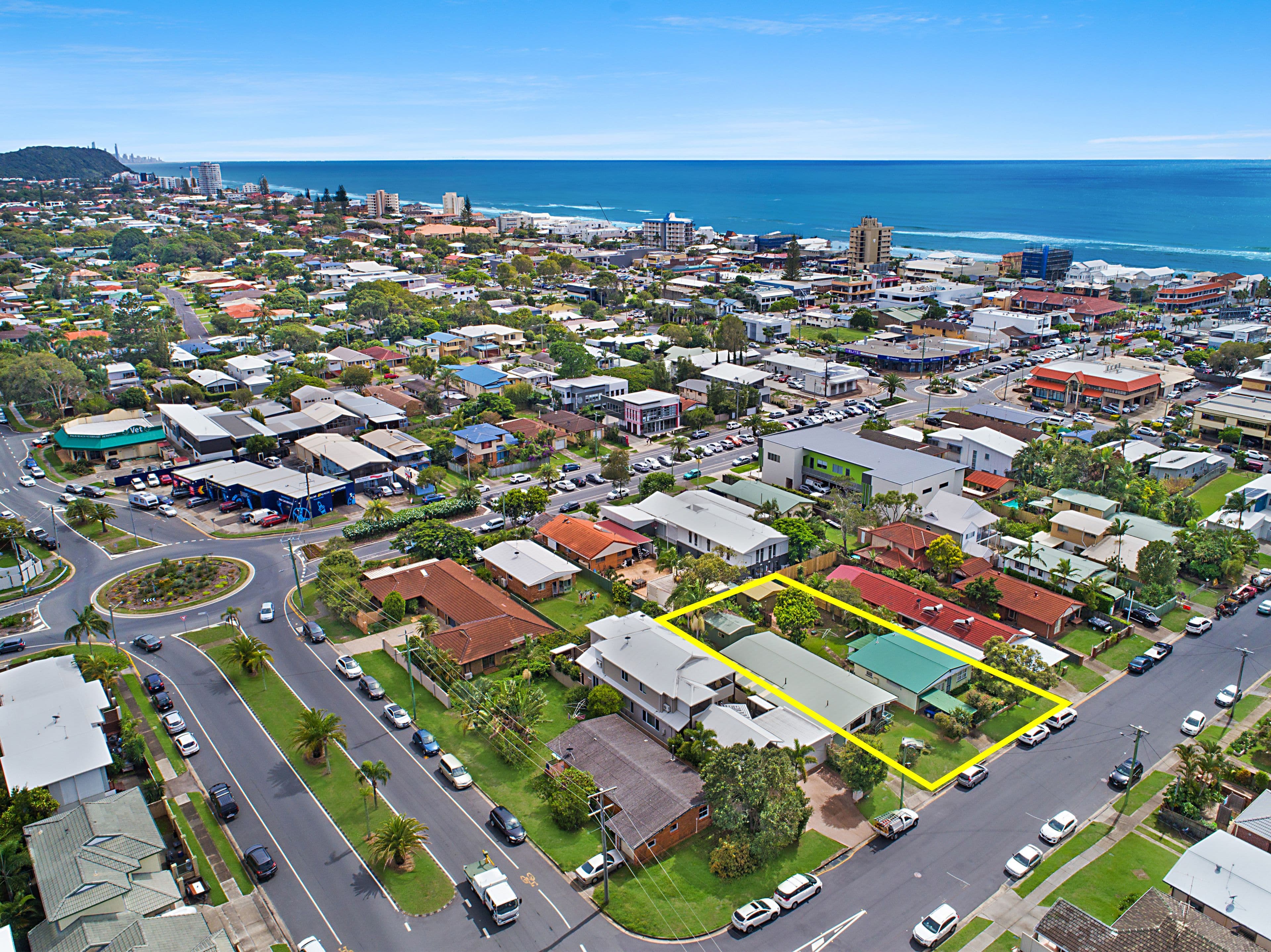 33 Fifth Avenue, Palm Beach QLD 4221, Palm Beach - Thumbnail 2