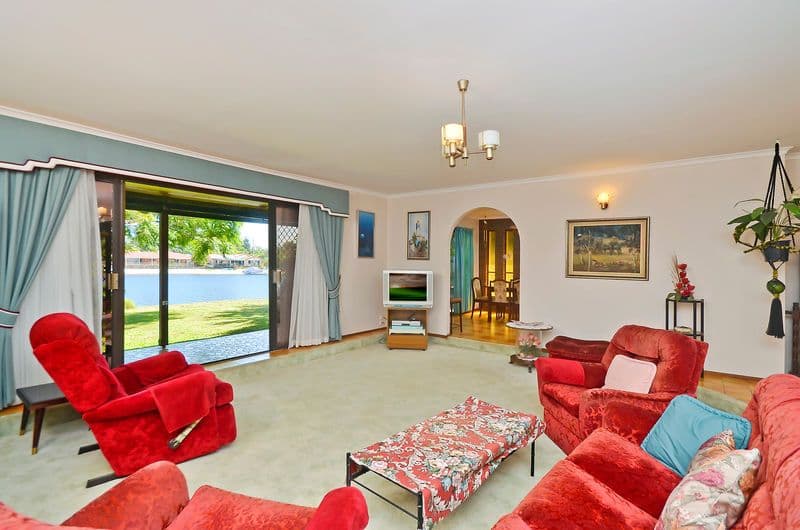 138 Tahiti Avenue, PALM BEACH QLD 4221, Palm Beach - Thumbnail 3