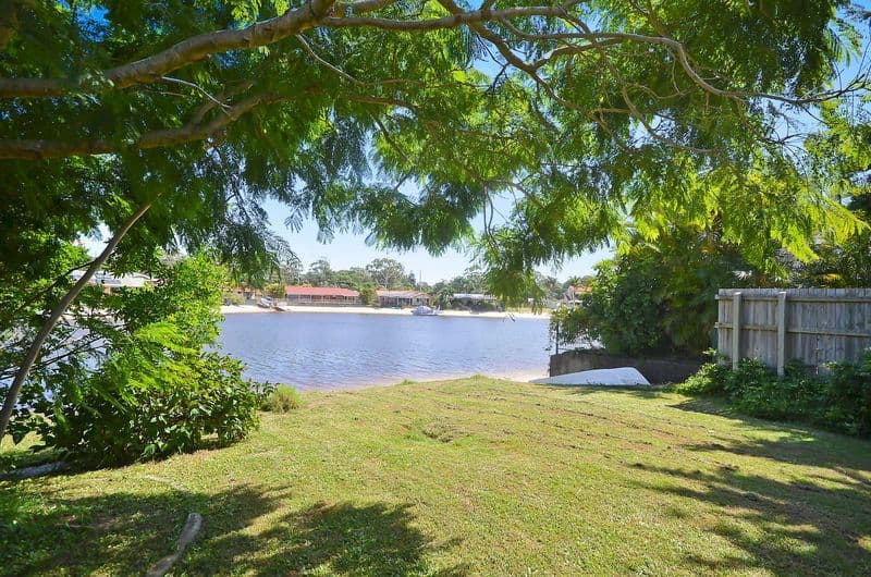 138 Tahiti Avenue, PALM BEACH QLD 4221, Palm Beach - Thumbnail 4