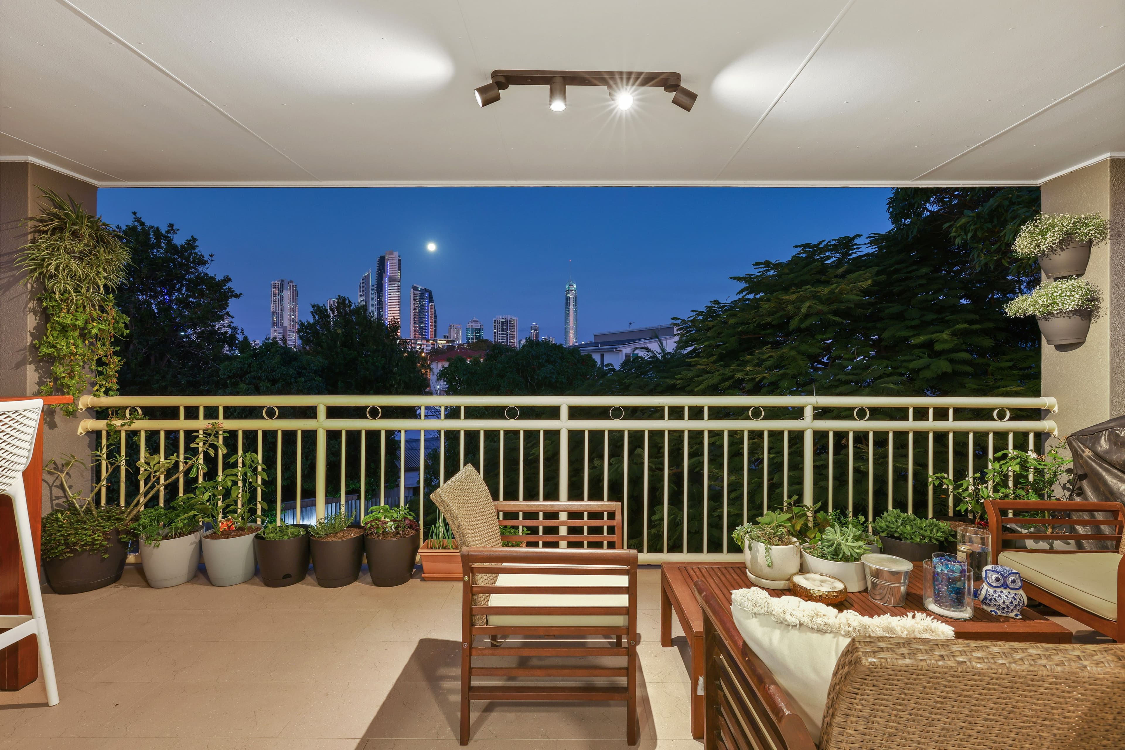 74-78 Thomas Drive, Surfers Paradise QLD 4217, Surfers Paradise - Thumbnail 3