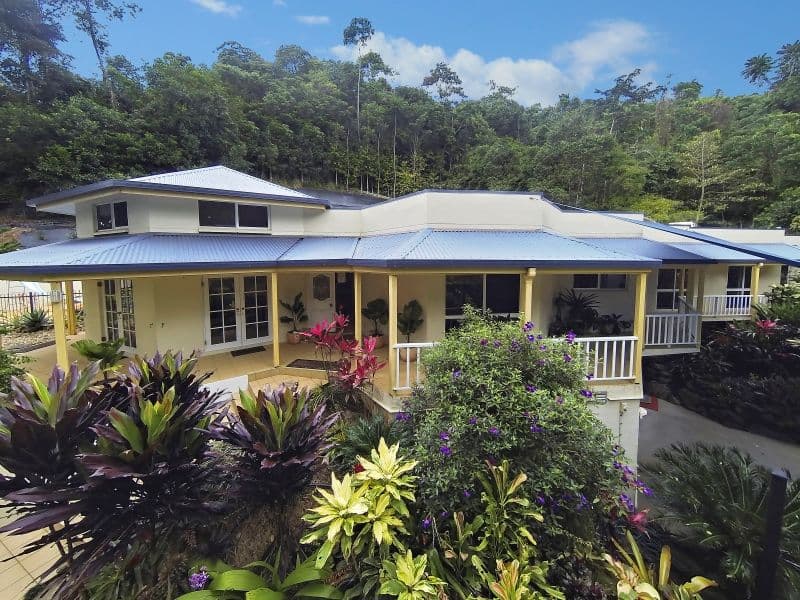 277-279 Toogood Road, BAYVIEW HEIGHTS QLD 4868, Bayview Heights - Thumbnail 2