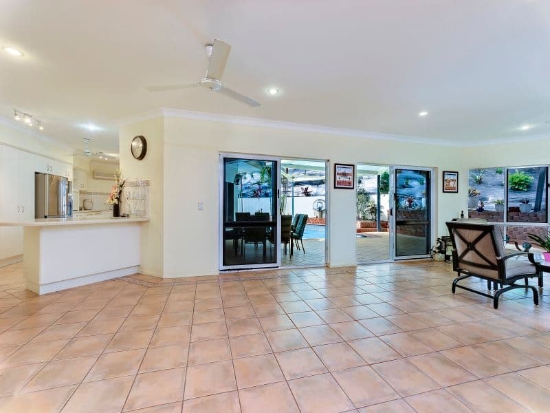 277-279 Toogood Road, BAYVIEW HEIGHTS QLD 4868, Bayview Heights - Thumbnail 7