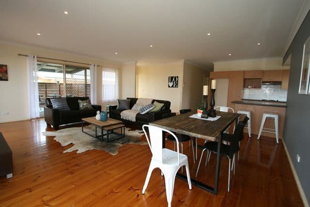 18 Norman Drive, Cowes VIC 3922, Cowes - Thumbnail 7
