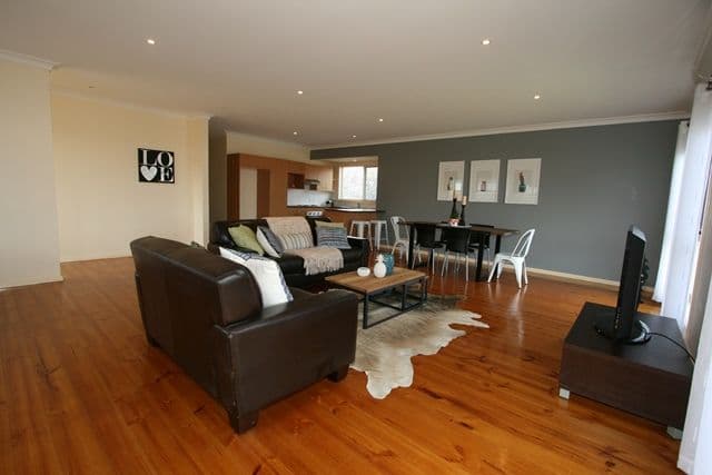 18 Norman Drive, Cowes VIC 3922, Cowes - Thumbnail 8