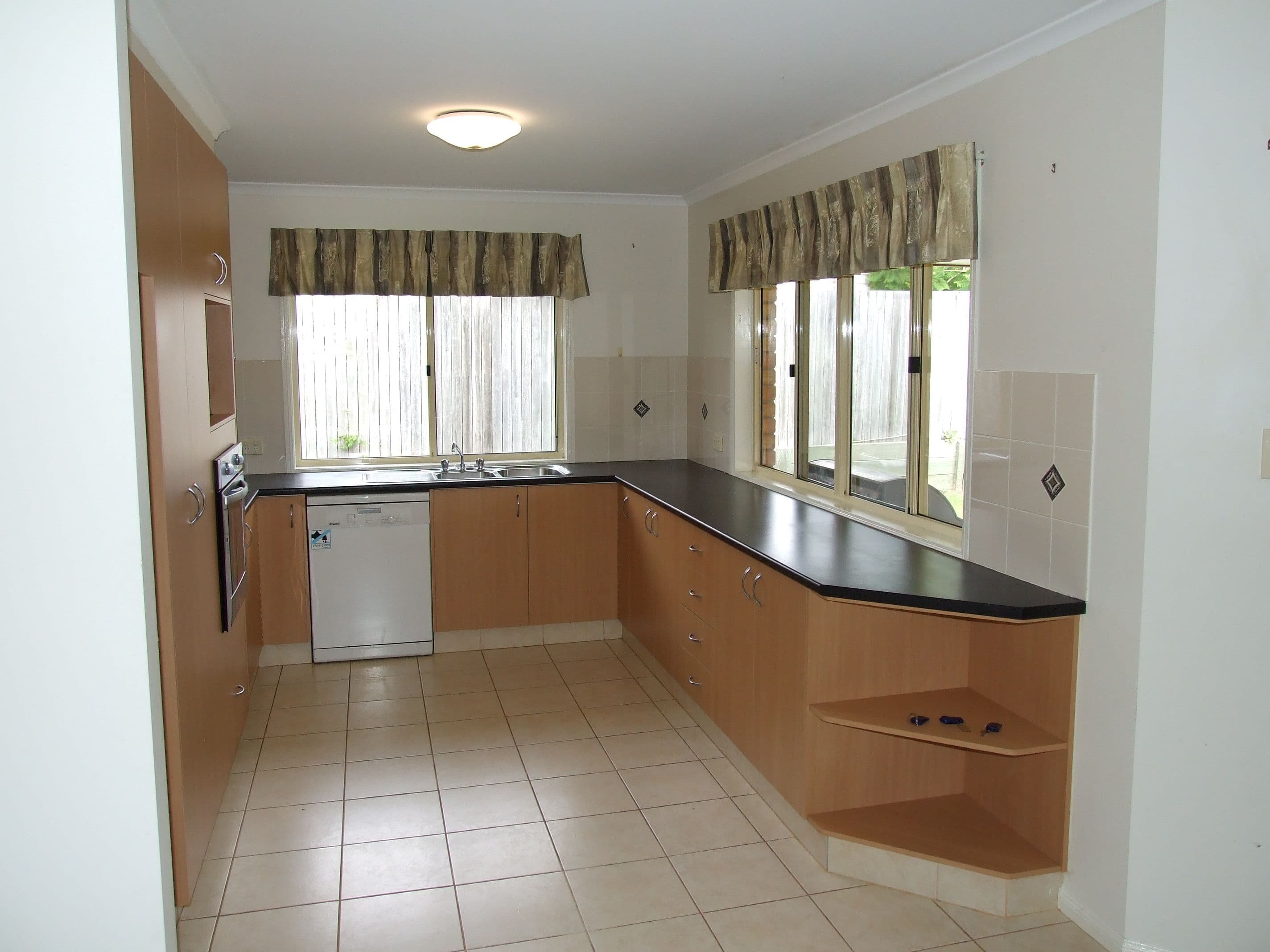 7 Matthew Court, Crows Nest QLD 4355, Crows Nest - Thumbnail 2