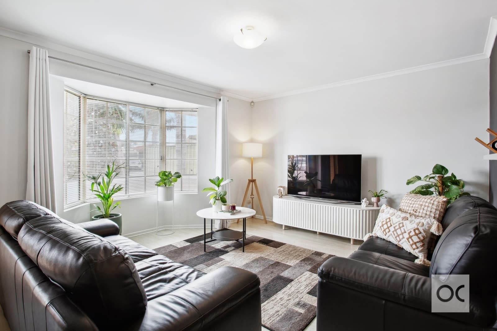 2/11 Oronsay Drive, North Haven - Thumbnail 2