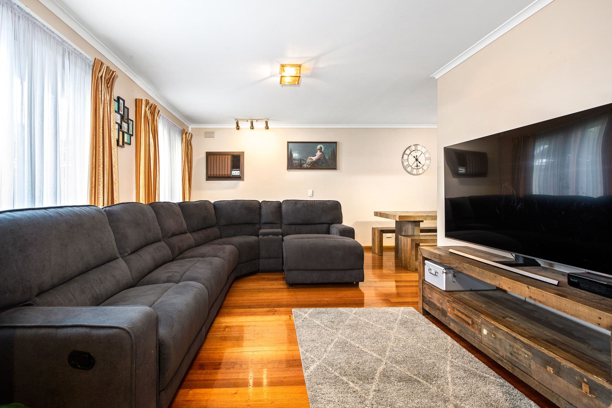 3 Kameruka Court, Werribee VIC 3030, Werribee - Thumbnail 2