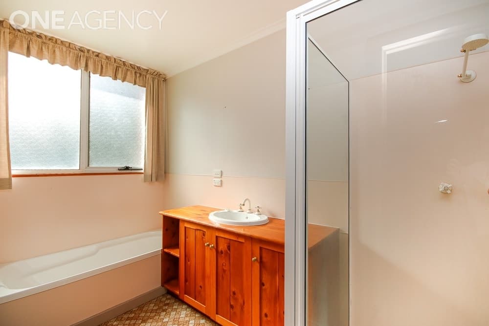 88 Bel-Air Crescent, East Devonport, East Devonport - Thumbnail 5