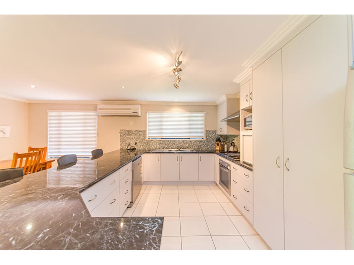 12 Julie Crescent, Norman Gardens QLD, Norman Gardens - Thumbnail 2