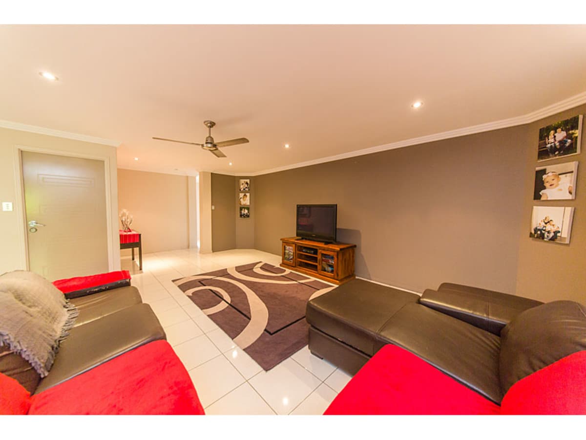 12 Julie Crescent, Norman Gardens QLD, Norman Gardens - Thumbnail 3