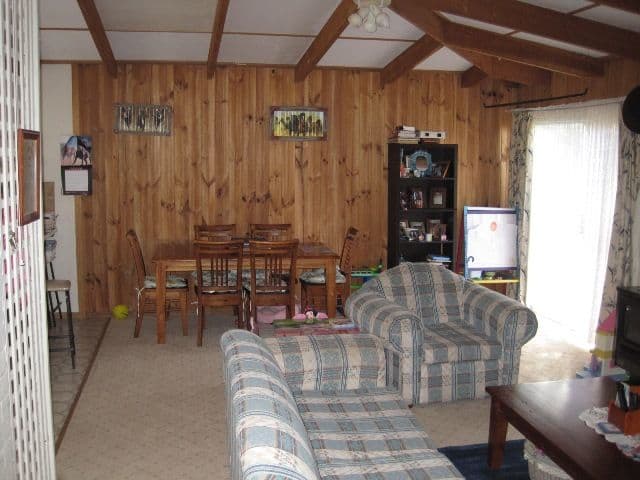 19 Taylor Road, YOUNG NSW 2594, Young - Thumbnail 2