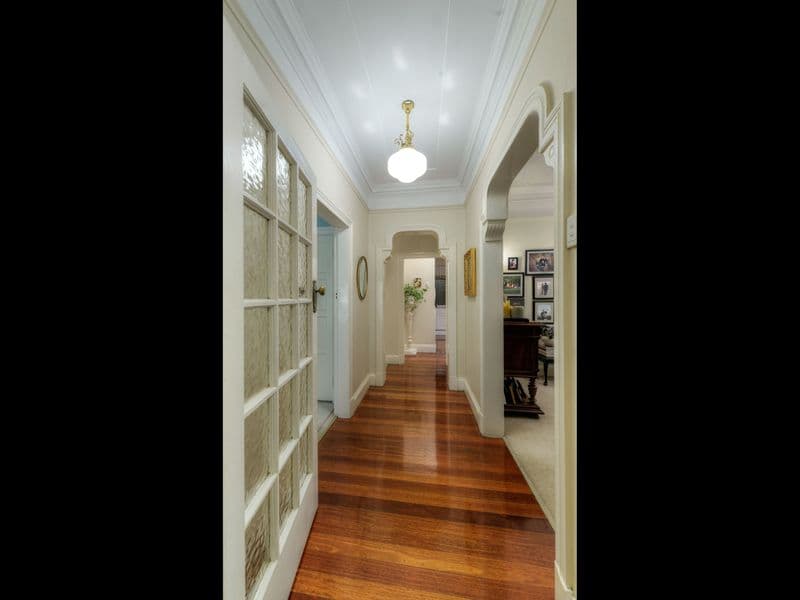 33 Murton Avenue, HOLLAND PARK QLD 4121, Holland Park - Thumbnail 3
