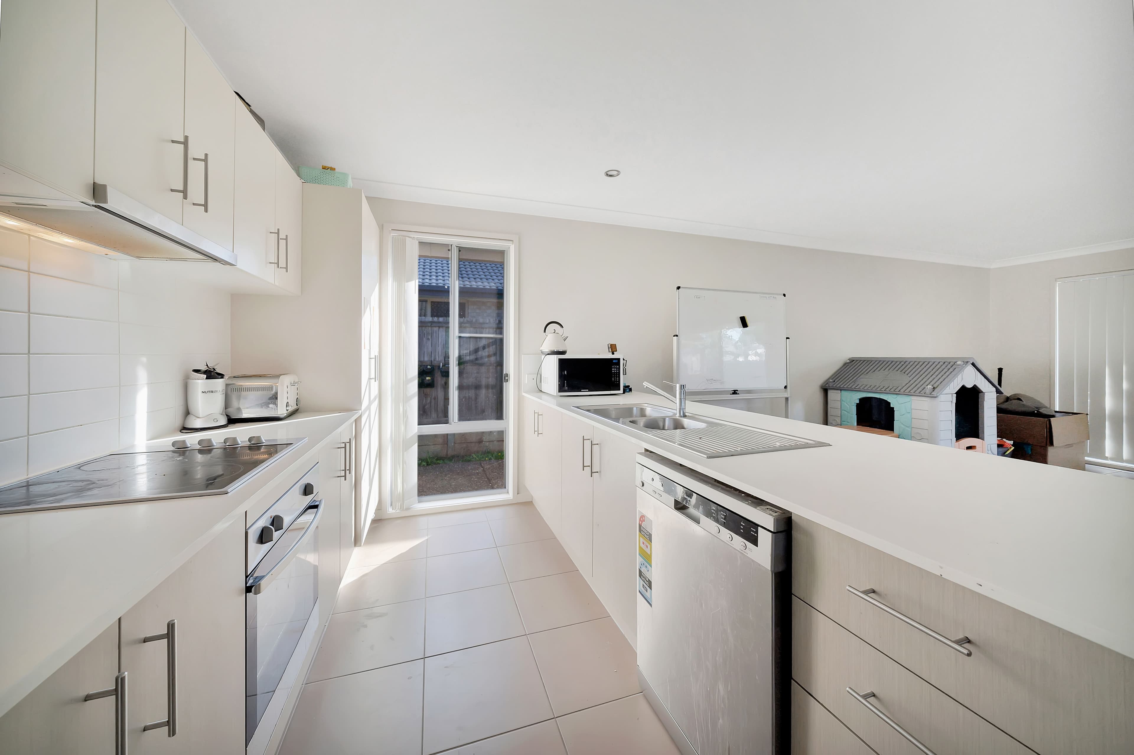 1 Surwold Way, Loganlea QLD 4131, Loganlea - Thumbnail 2