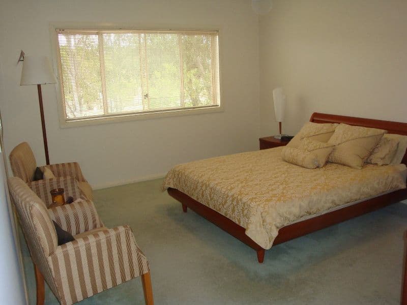 5  Martens Place, ABBOTSBURY NSW 2176, Abbotsbury - Thumbnail 4
