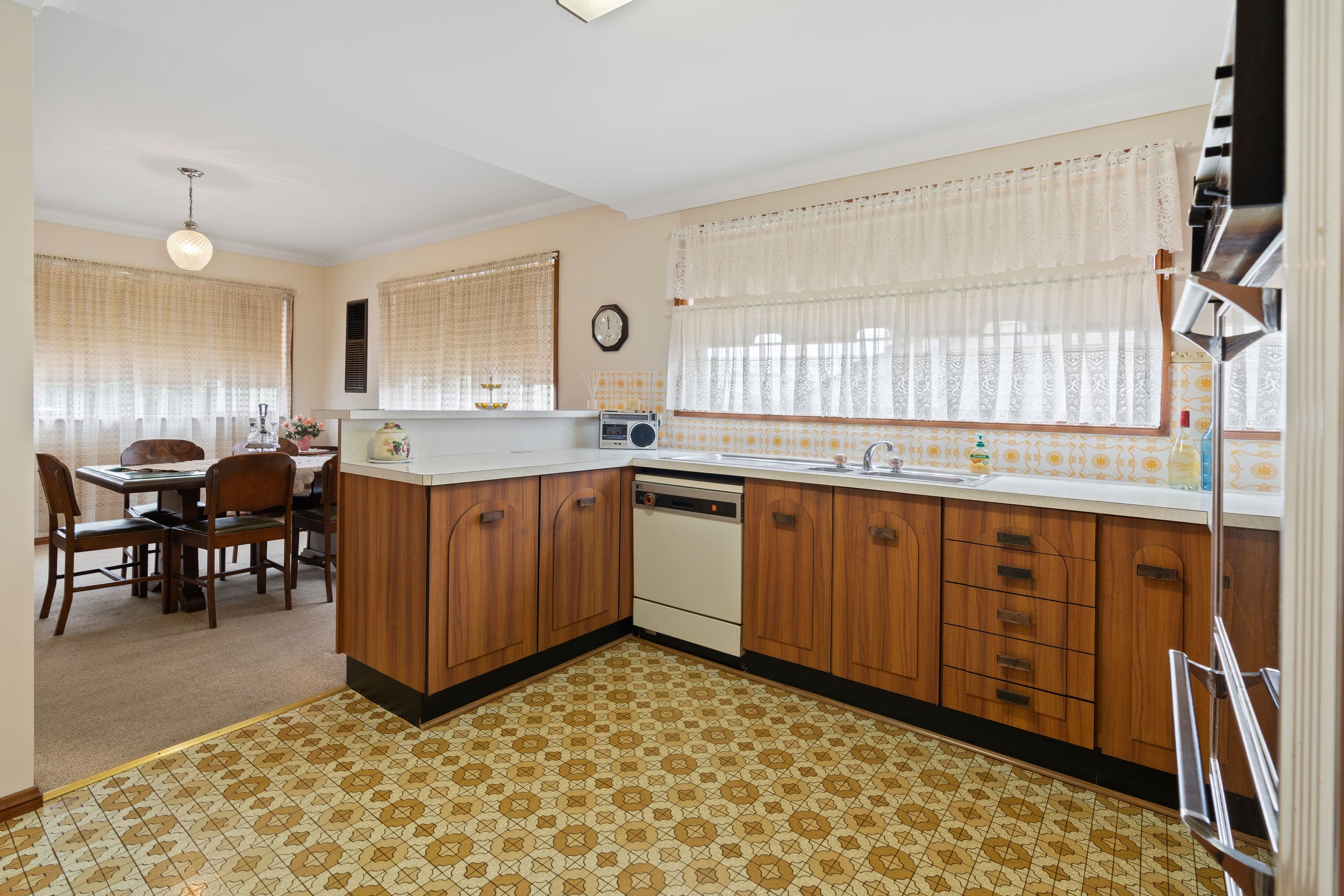 44 Forrest Crescent, Camden NSW 2570, Camden - Thumbnail 5
