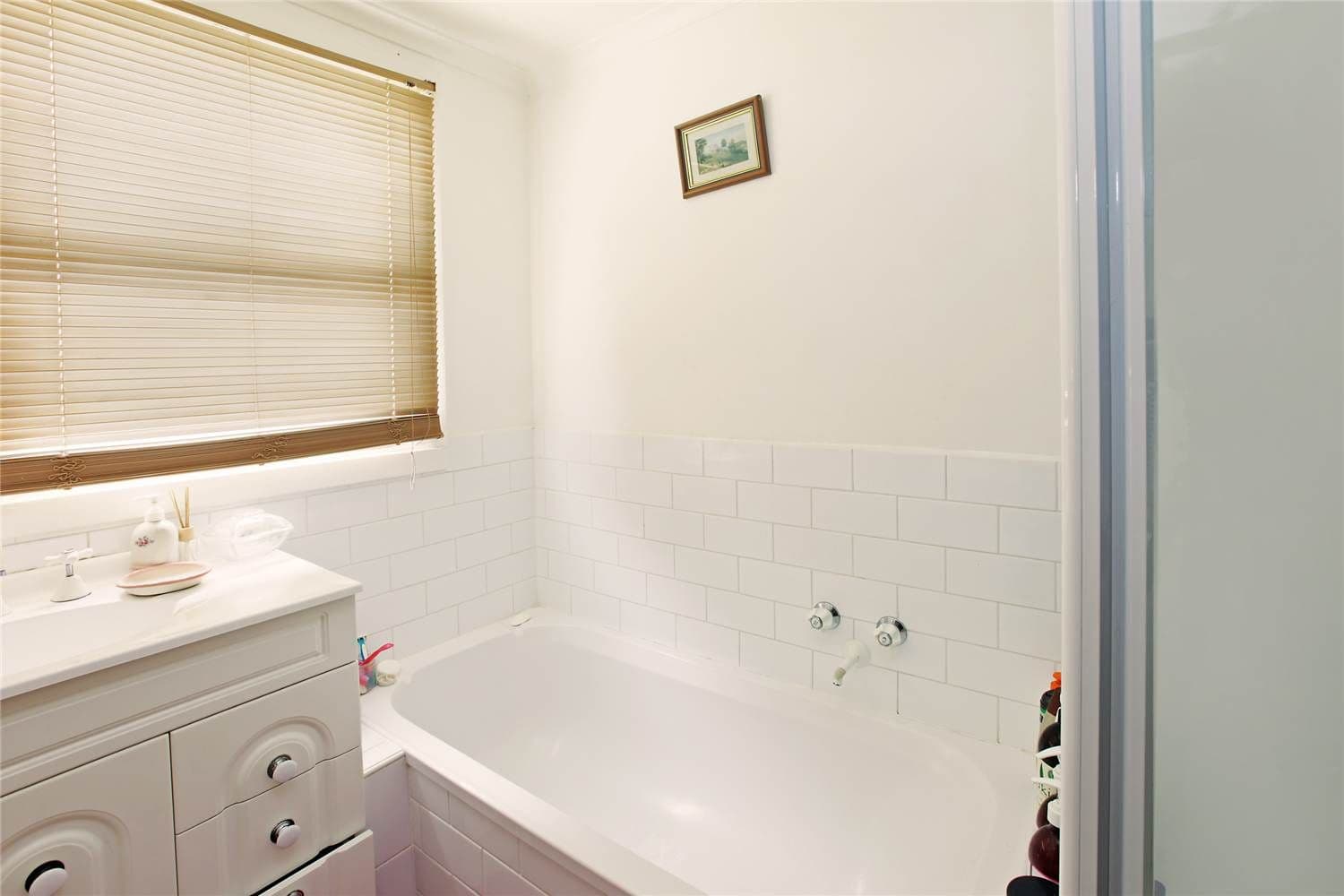 20 Thorburn Street, BELL PARK VIC 3215, Bell Park - Thumbnail 4