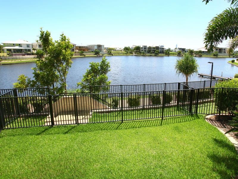 5021 Emerald Island Drive, CARRARA QLD 4211, Carrara - Thumbnail 3
