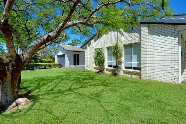 108 Santa Cruz Boulevard, CLEAR ISLAND WATERS QLD 4226, Clear Island Waters - Thumbnail 2