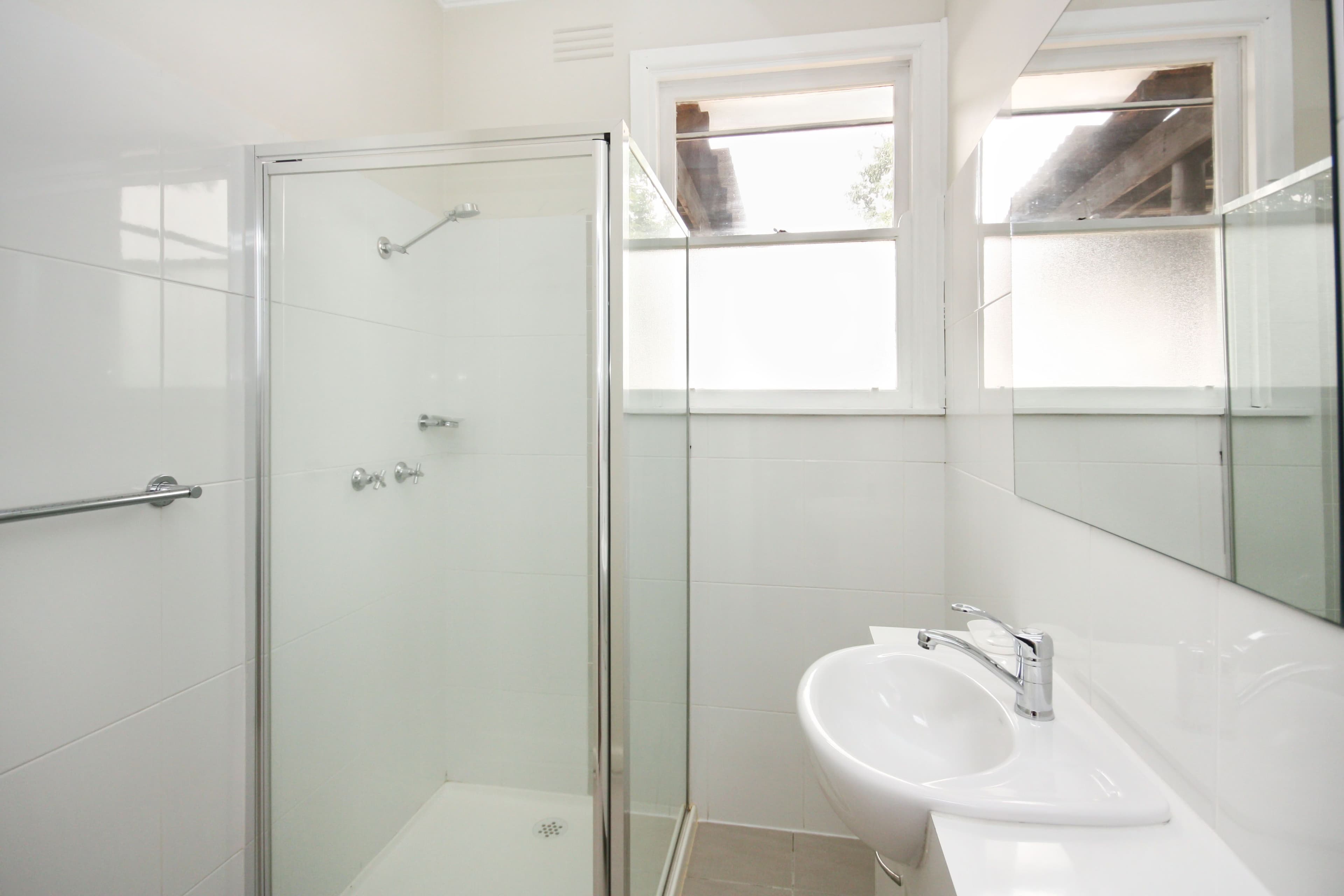 27 Meadows Avenue, Benalla VIC 3672, Benalla - Thumbnail 7