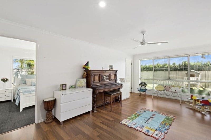 15 Boogaerdt Rise, Bonogin QLD 4213, Bonogin - Thumbnail 5