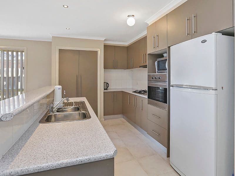 8 Primlea Court, Corio VIC 3214, Corio - Thumbnail 3