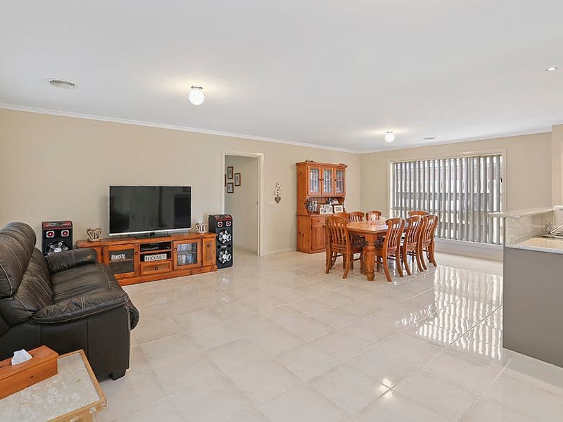 8 Primlea Court, Corio VIC 3214, Corio - Thumbnail 4