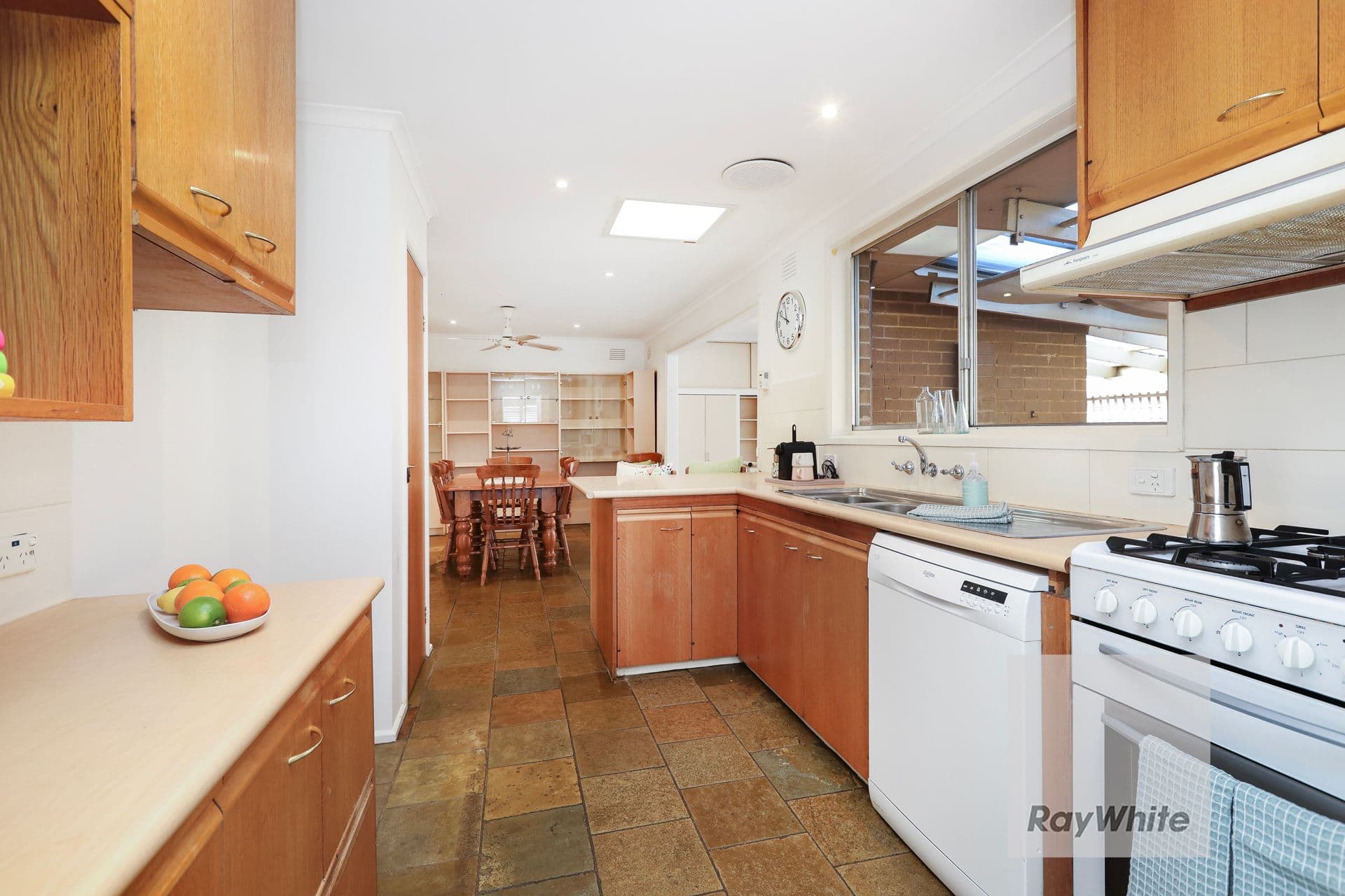 22 Linacre Crescent, Gladstone Park VIC 3043, Gladstone Park - Thumbnail 8