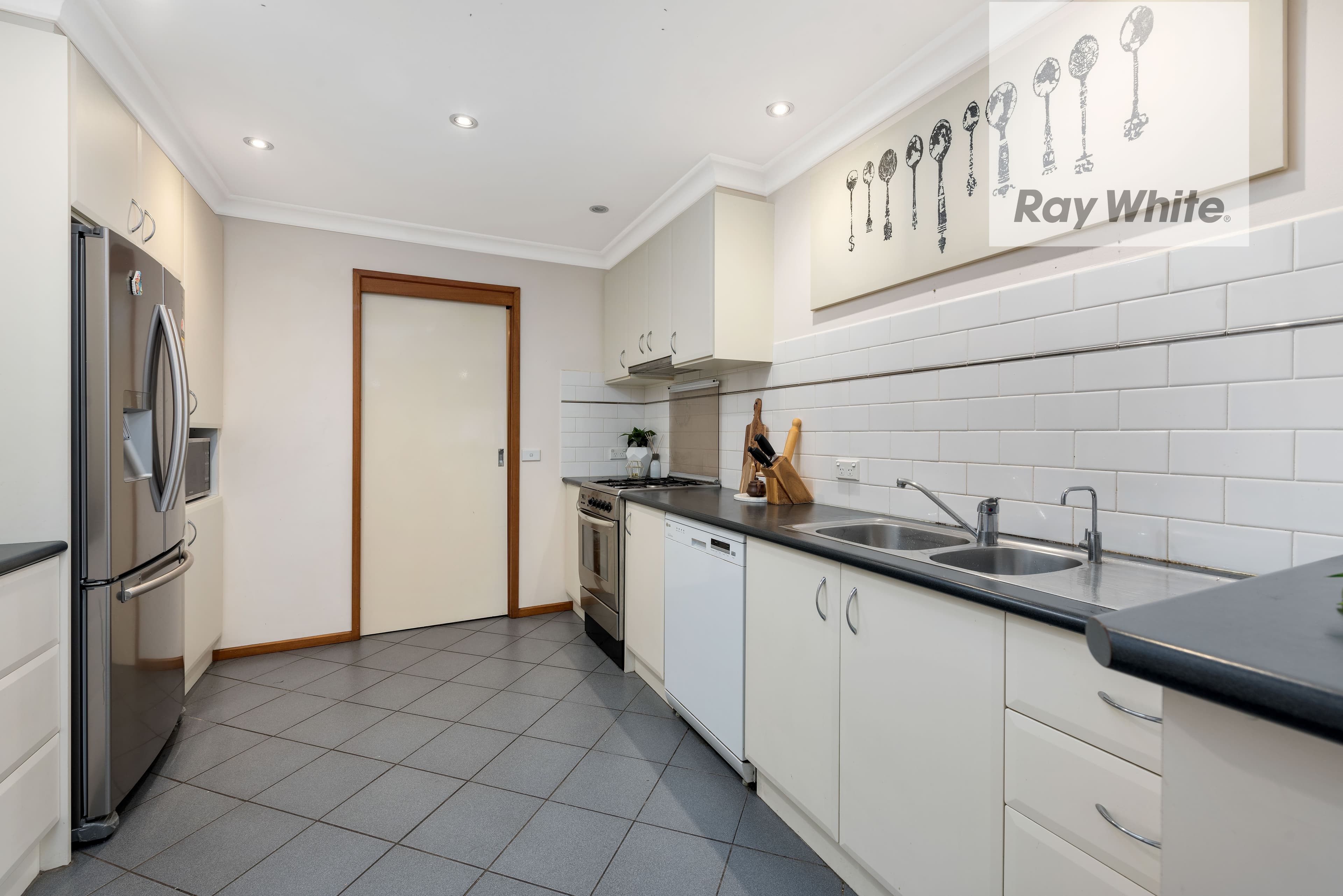3 Mayfield Drive, Mill Park VIC 3082, Mill Park - Thumbnail 4