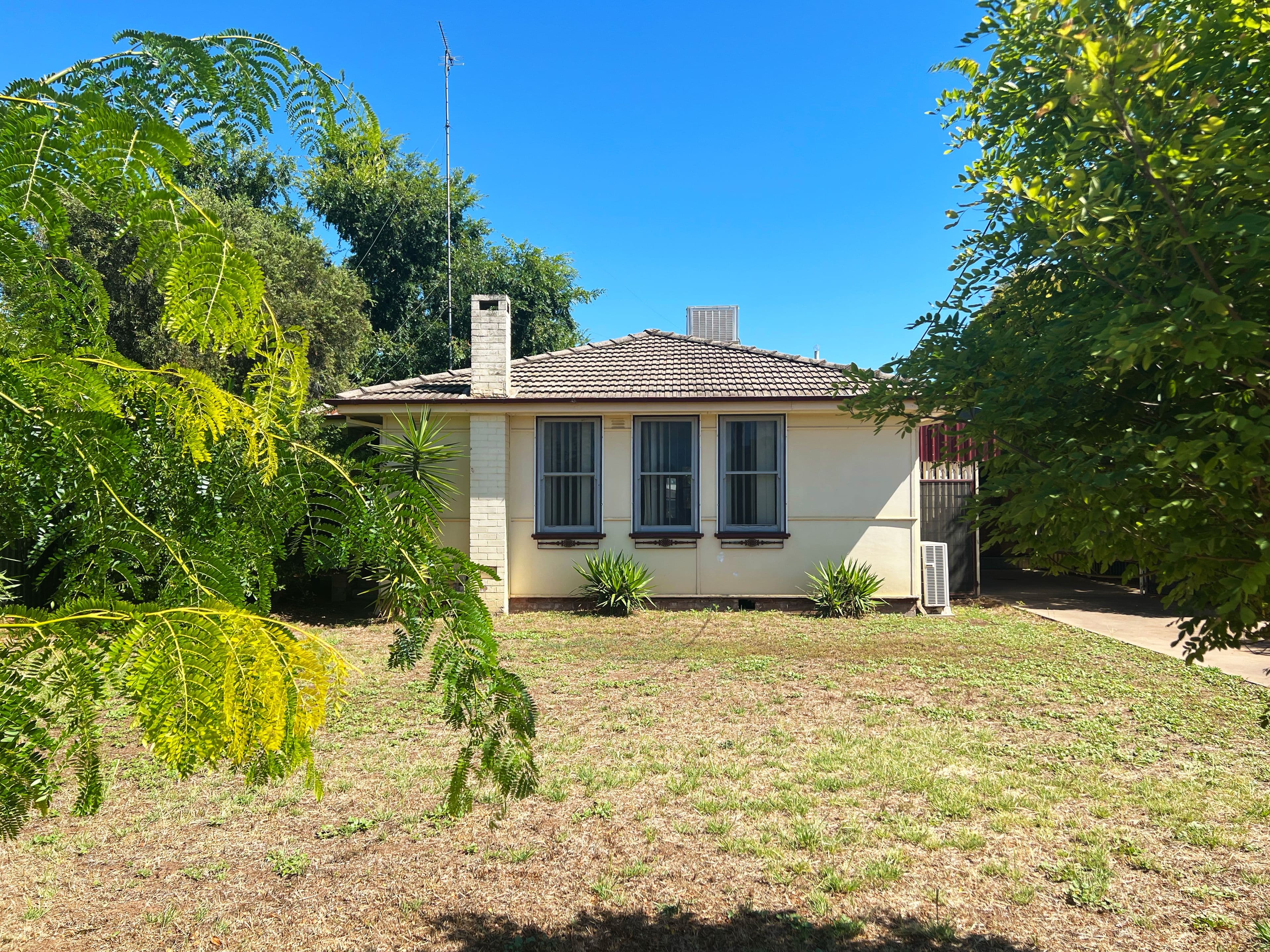 10 Wootten Street, West Wyalong NSW 2671, West Wyalong - Image 1