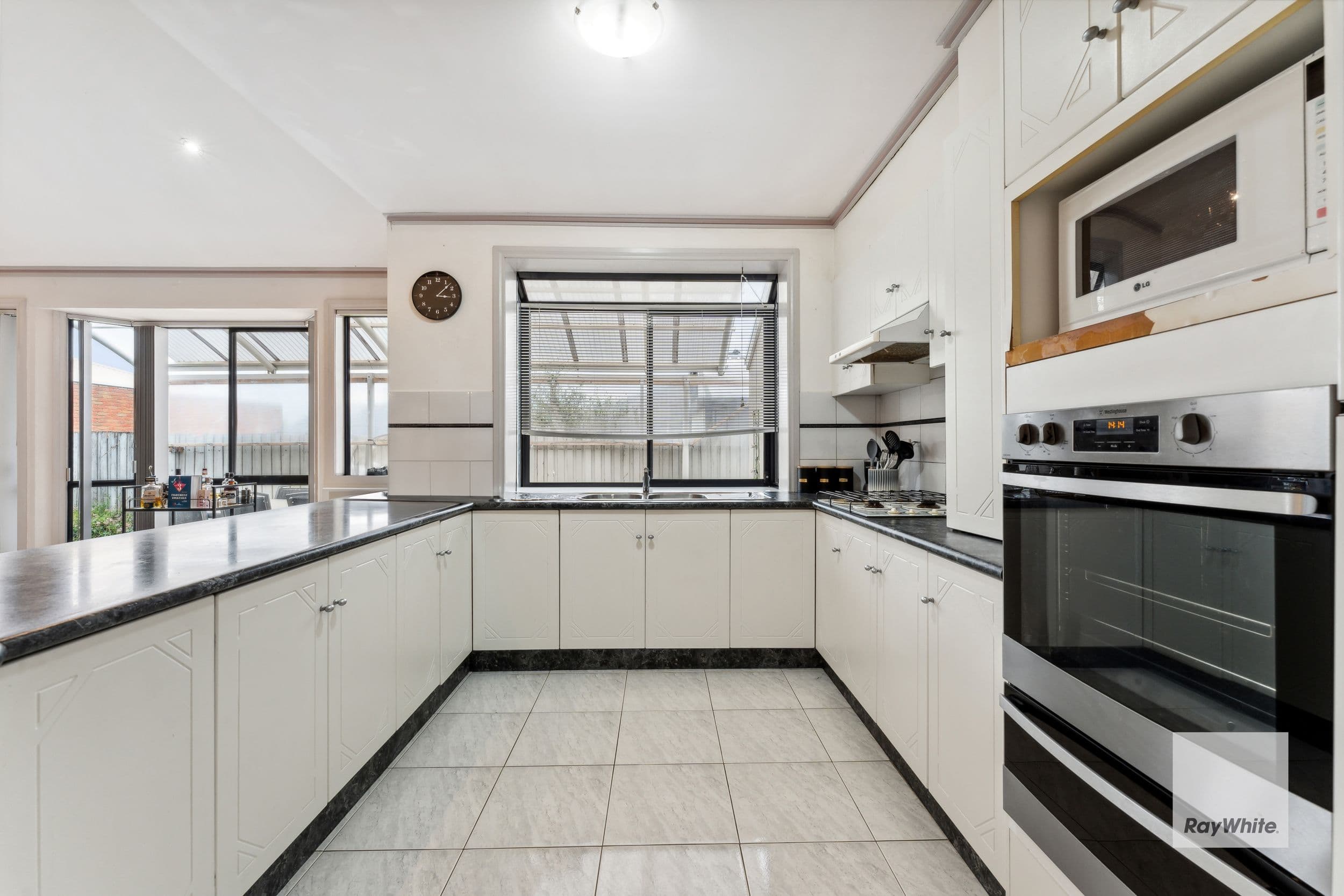 33 Delbridge Drive, Sydenham VIC 3037, Sydenham - Thumbnail 5