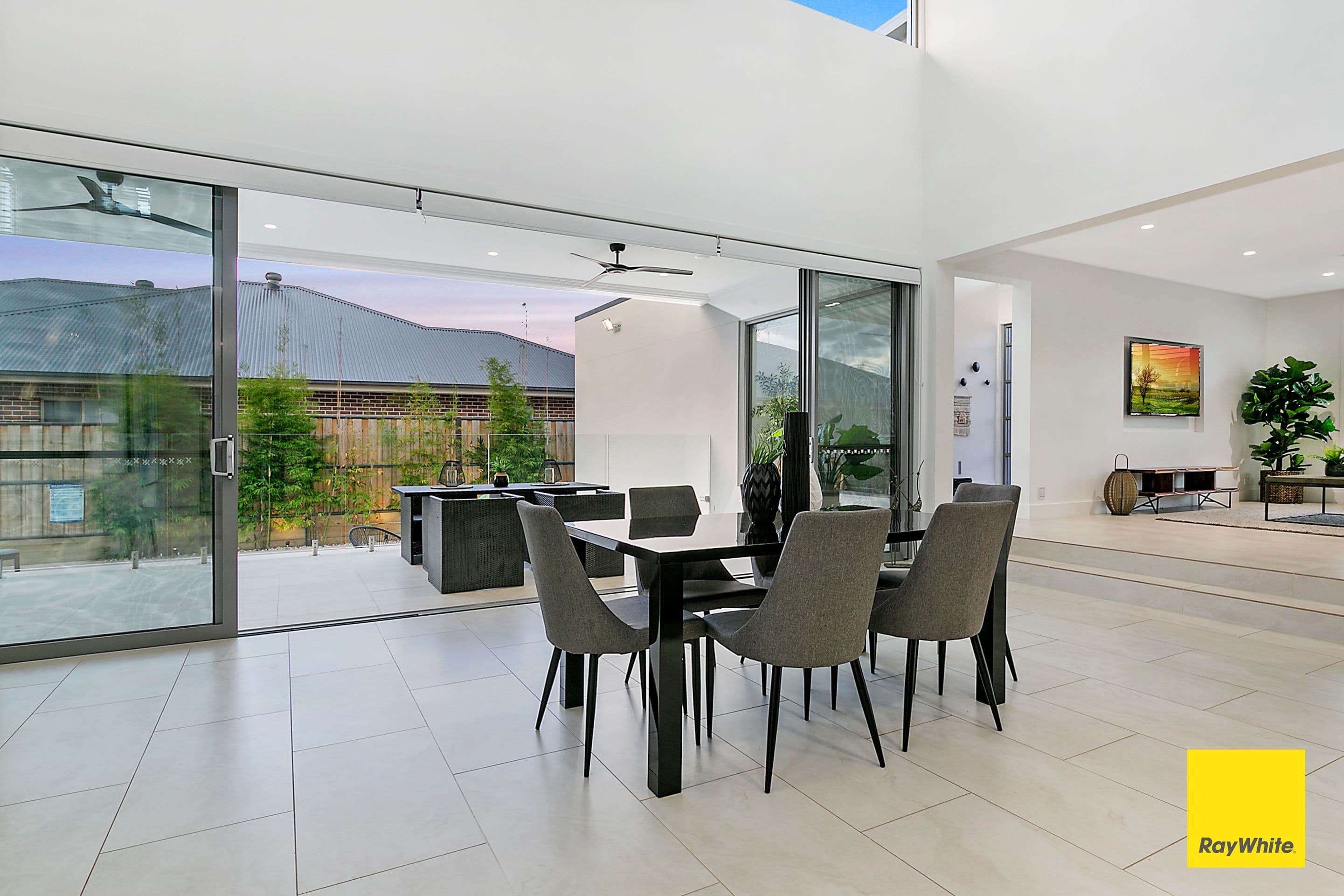 69 Springbrook Boulevard, North Kellyville - Thumbnail 3