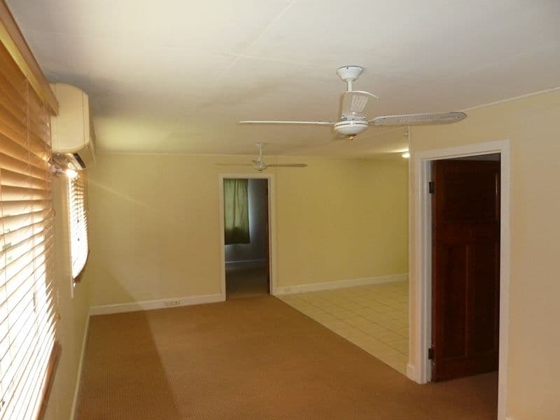 7 Lavarack Street, NORTH MACKAY QLD 4740, North Mackay - Thumbnail 8