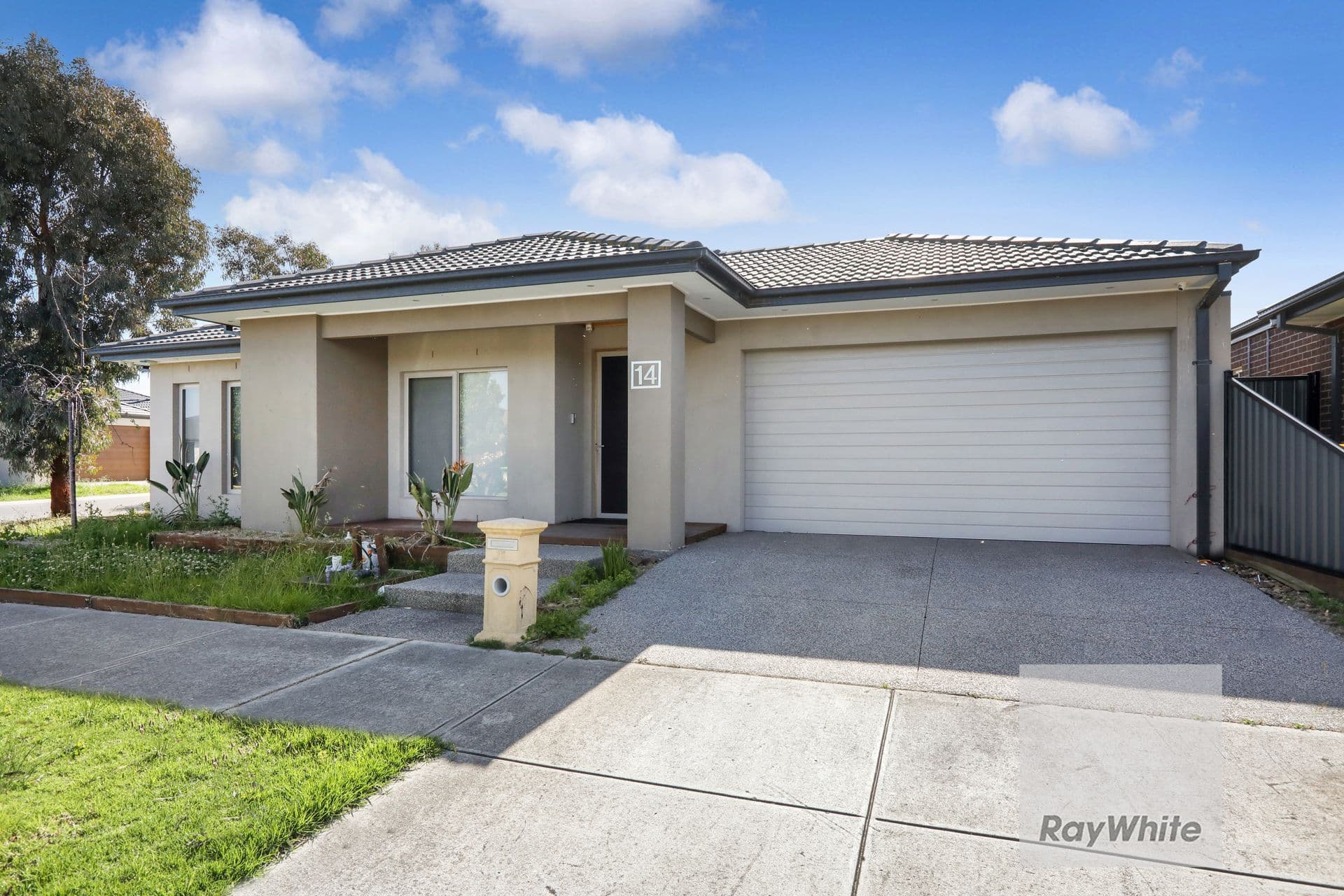 14 Rouge Way, Craigieburn VIC 3064, Craigieburn - Thumbnail 2
