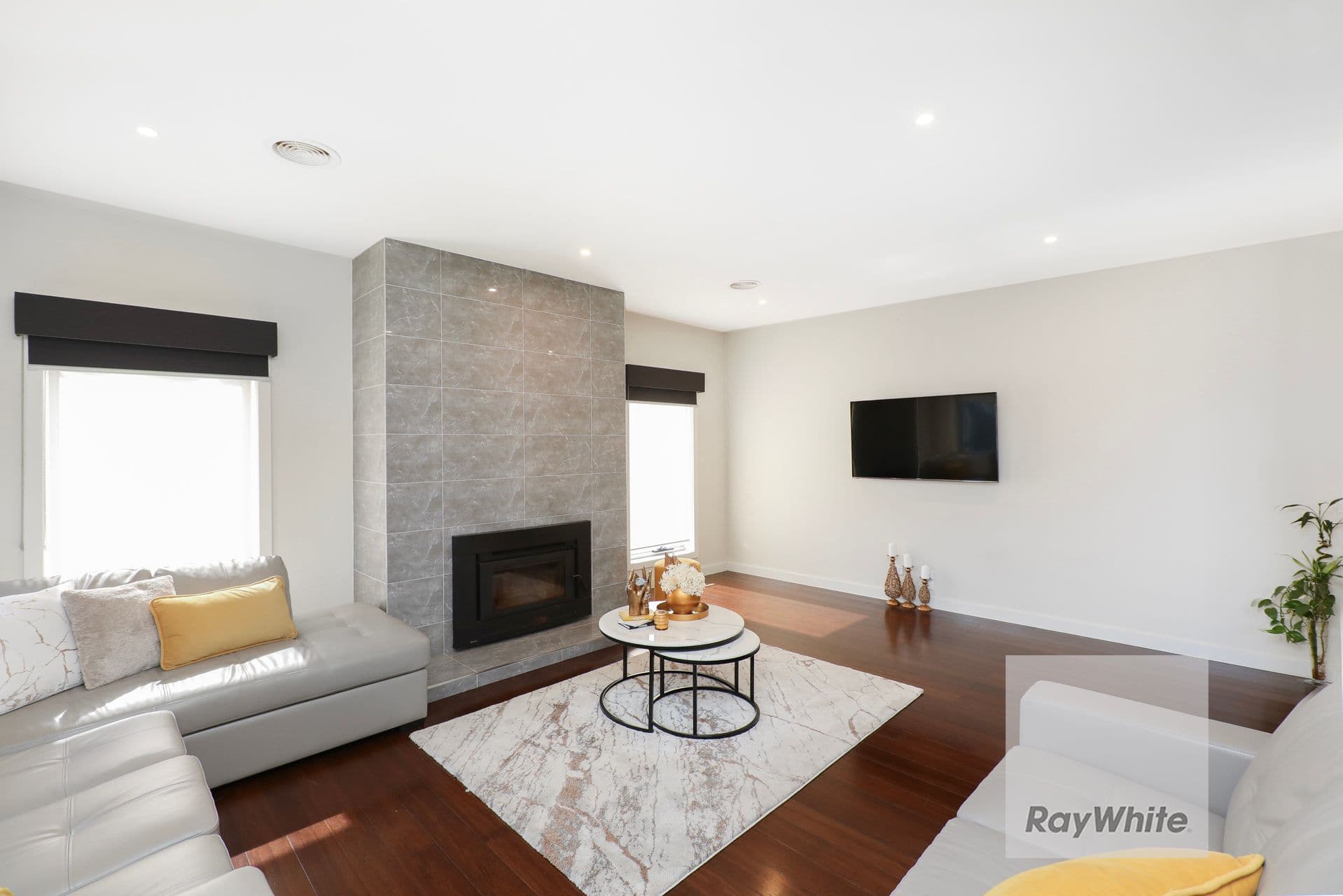 14 Rouge Way, Craigieburn VIC 3064, Craigieburn - Thumbnail 3
