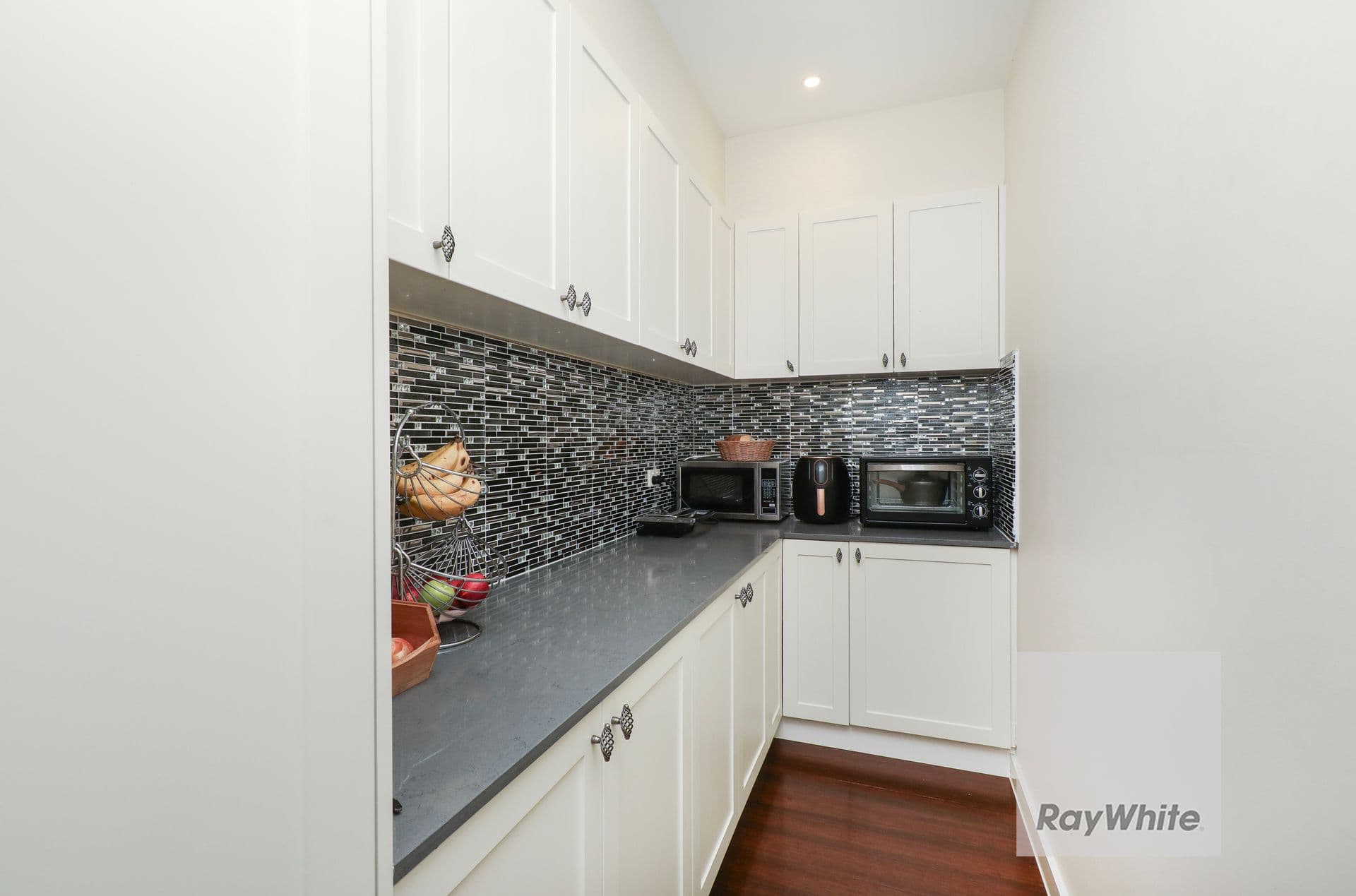 14 Rouge Way, Craigieburn VIC 3064, Craigieburn - Thumbnail 7