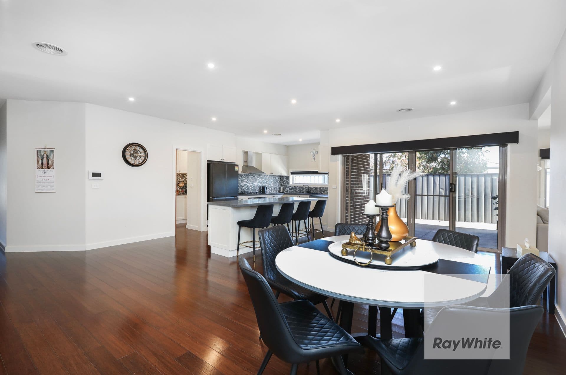 14 Rouge Way, Craigieburn VIC 3064, Craigieburn - Thumbnail 8
