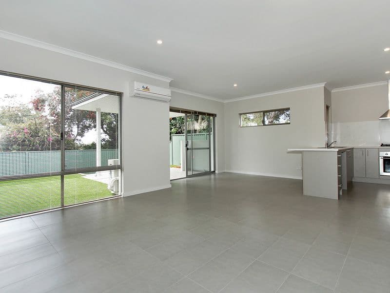 12a Cameron Way, KARDINYA WA 6163, Kardinya - Thumbnail 4