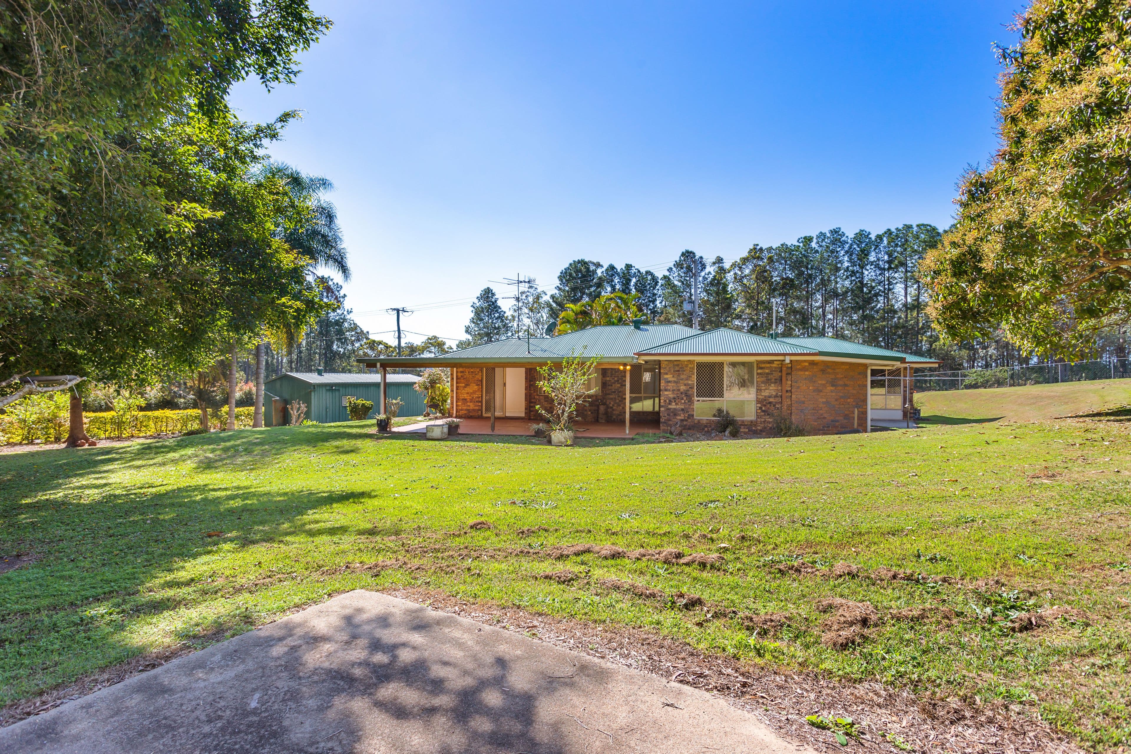 105 Railway Parade, Glass House Mountains QLD 4518, Glass House Mountains - Thumbnail 2