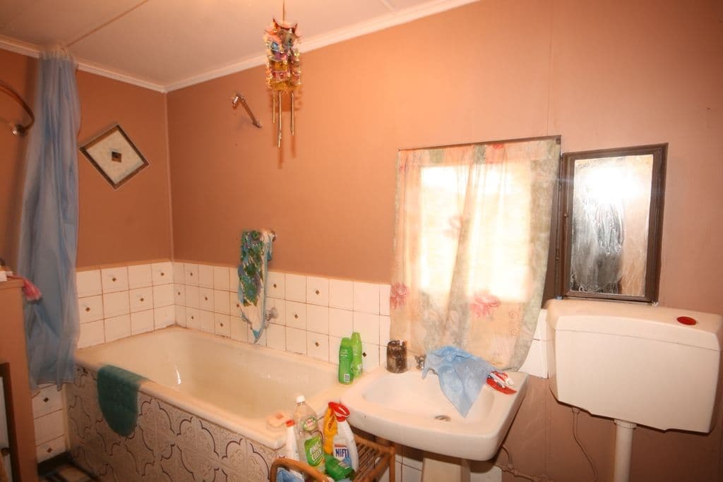 22 Lahy Street, ST ALBANS VIC 3021, St Albans - Thumbnail 7