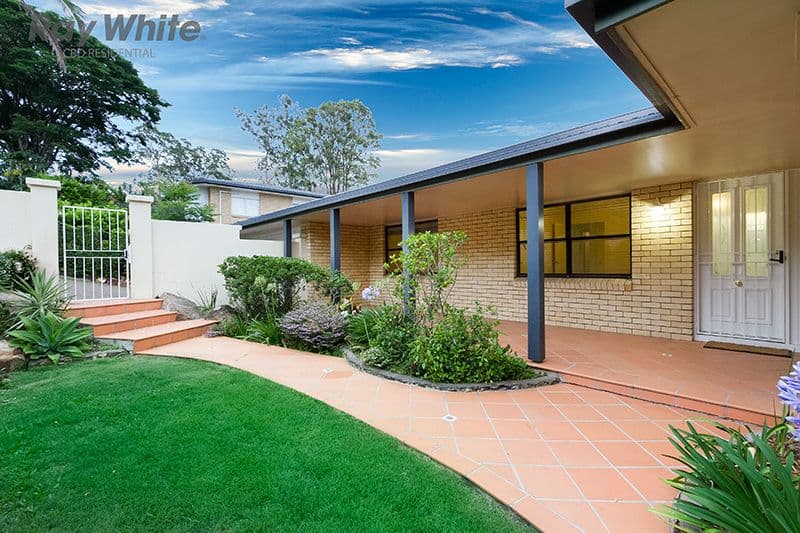 73 Goolman Street, CHAPEL HILL QLD 4069, Chapel Hill - Thumbnail 2