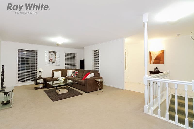 73 Goolman Street, CHAPEL HILL QLD 4069, Chapel Hill - Thumbnail 4