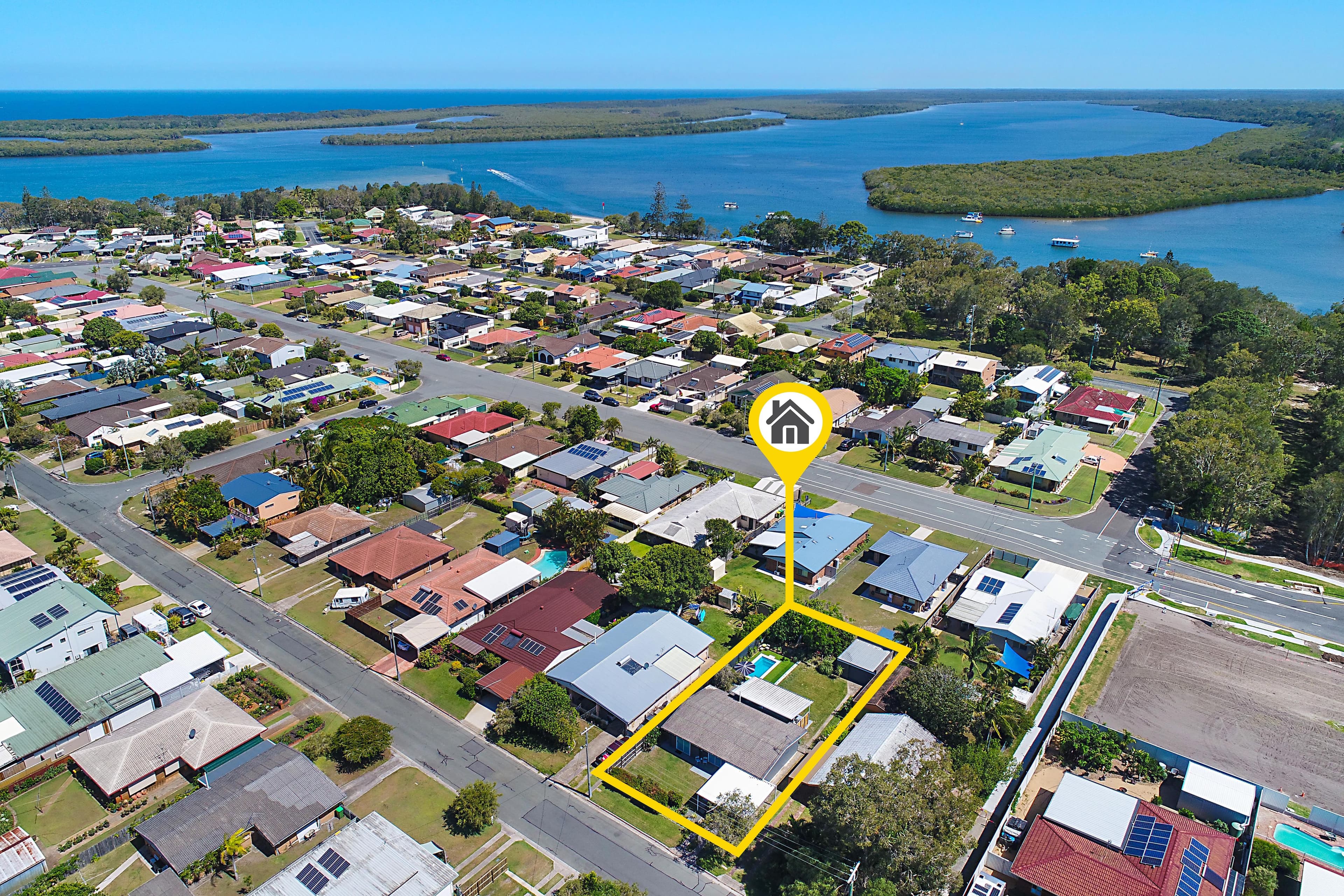 44 Theresa Street, Golden Beach QLD 4551, Golden Beach - Thumbnail 2
