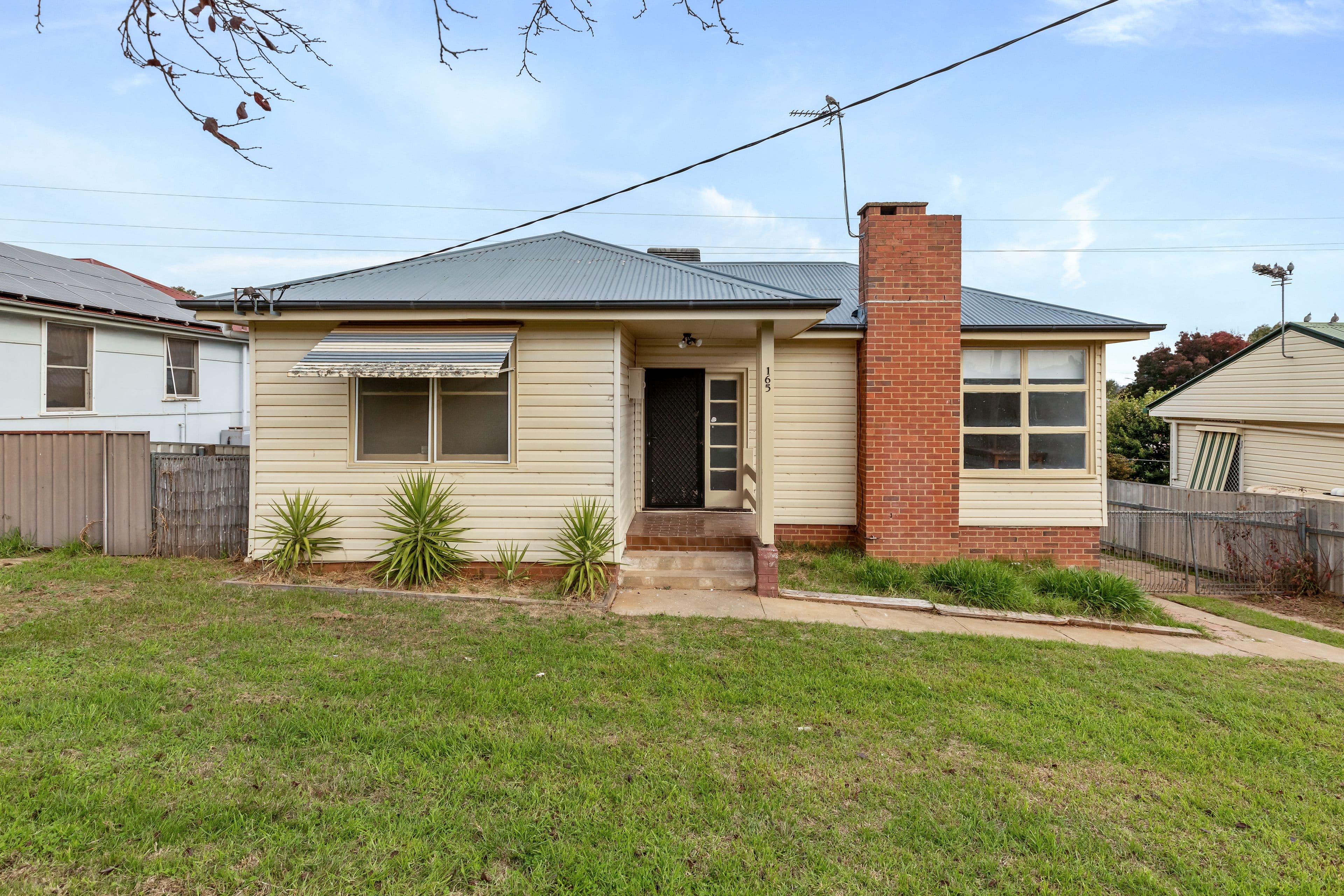 165 Macleay Street, Mount Austin NSW 2650, Mount Austin - Image 1