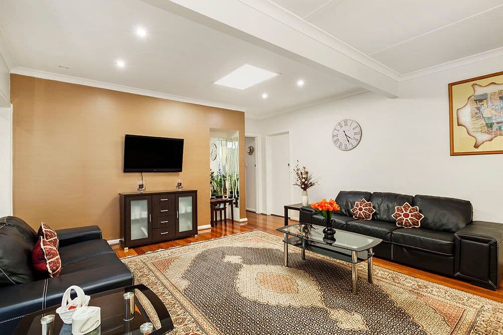 17 Alison Avenue, Bulleen VIC 3105, Bulleen - Thumbnail 2