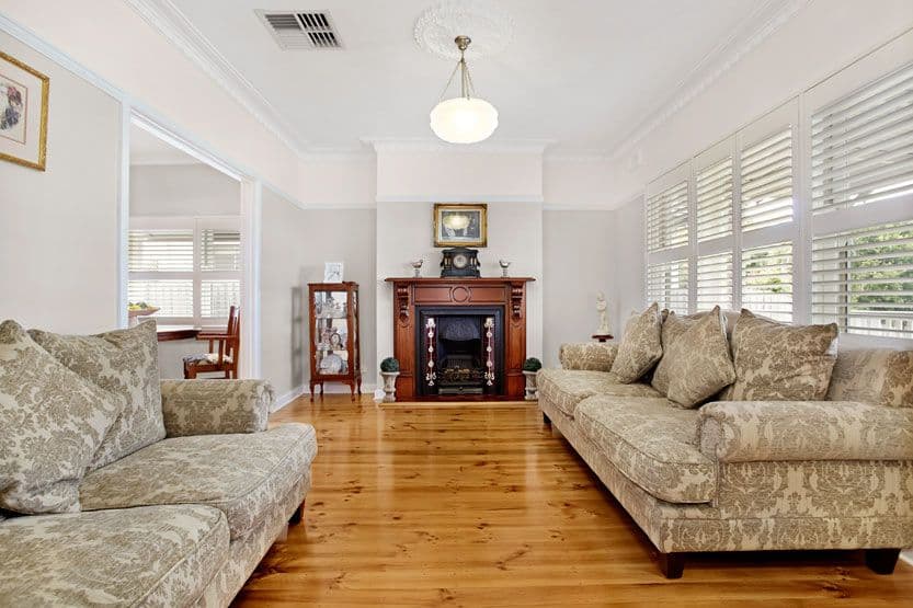 15 Sapphire Street, Essendon West VIC 3040, Essendon West - Thumbnail 2